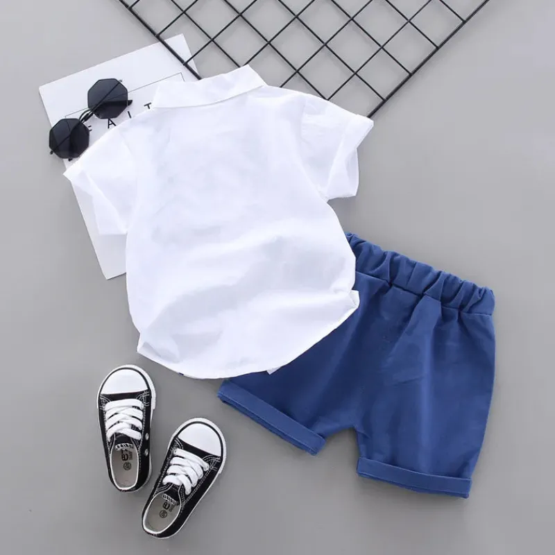 Mini Fashion™ - Dino t-shirt med shorts New
