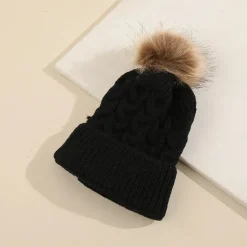 Mini Fashion™ - Skræddersyet Tekst - Hue med pompon Best