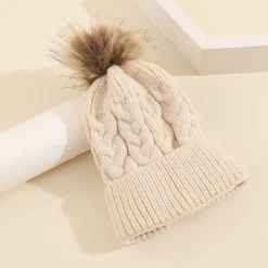Mini Fashion™ - Skræddersyet Tekst - Hue med pompon Best