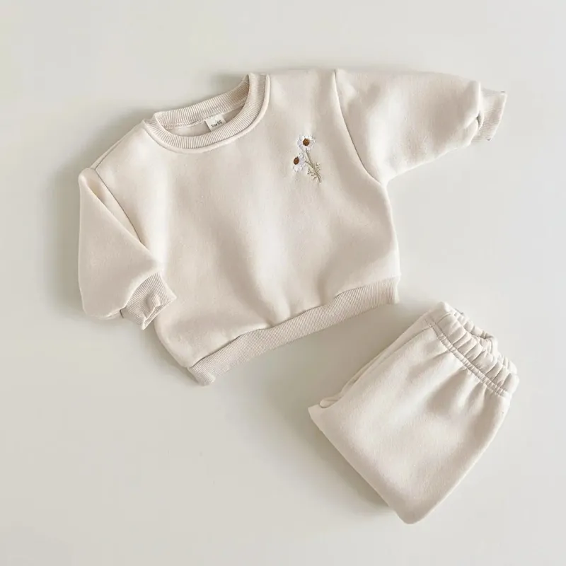 Mini Fashion™ - Varm og behagelig - Træningsdragt med blomsterbroderi Online