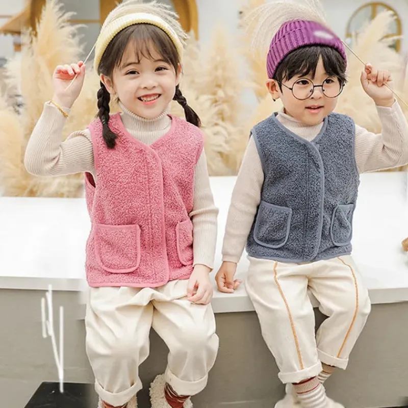 Mini Fashion™ - Vest i lammeuldslook Outlet