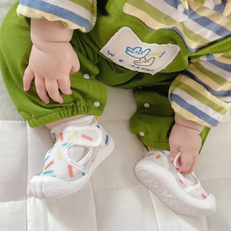 Puddle Play Pals™ - Nemme at tage på - Sandaler til børn Clearance